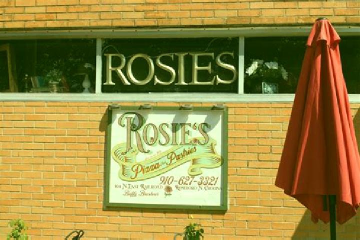 Rose, 33 — Escort in Roseboro, United States