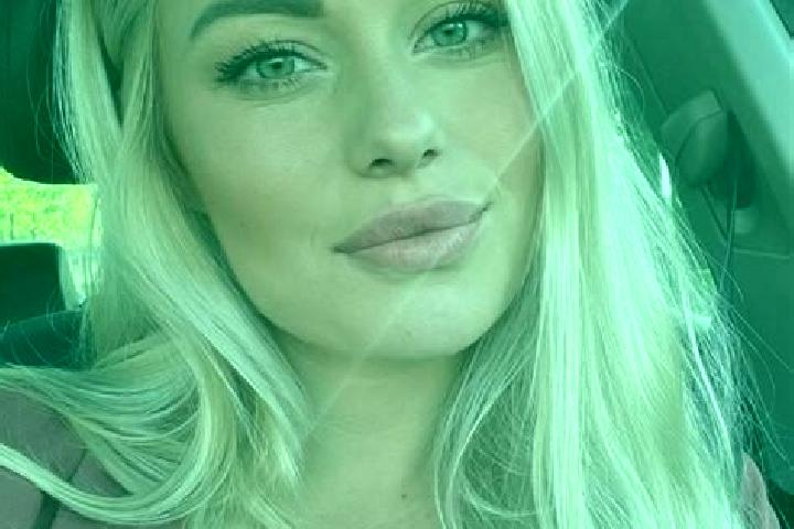 Rose, 34, a blonde hazel-eyed mixed companion based in Oerlinghausen. Offering Prostate Massage, CIM, 69, Girlfriend Experience. Available for incall and out...