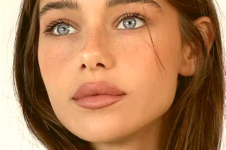 Rose, 34, a brunette brown-eyed middle eastern companion based in Jamma in. Offering OWO, Roleplay, Massage. Available for incall and outcall, day and evenin...