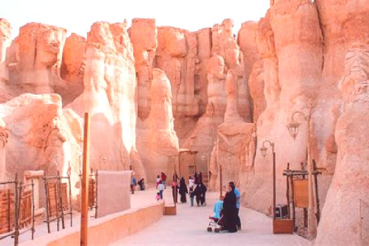 Rose, 34 — Escort in Al Hufuf, Saudi Arabia
