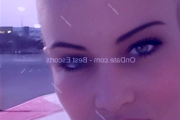 Rose, 34 — Escort in Fullerton, United States