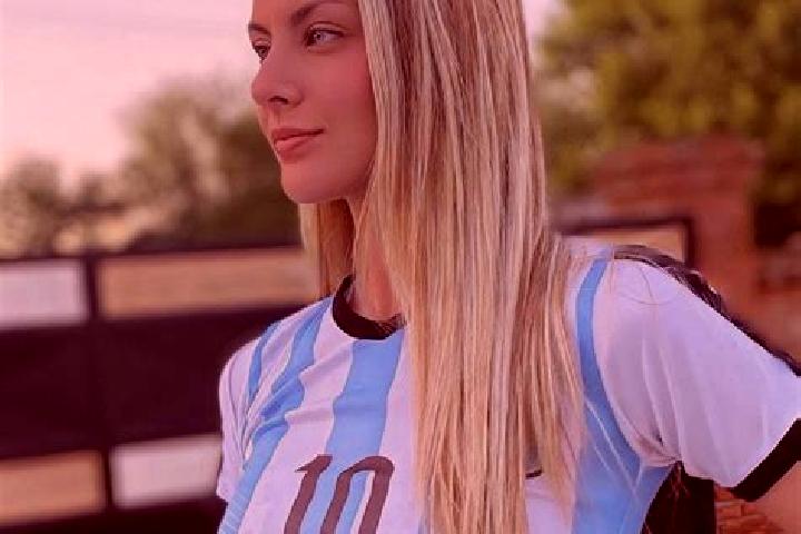 Rose, 34 — Escort in Vera, Argentina