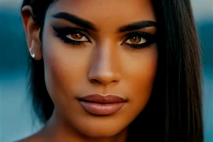 Rose, 35, a black hazel-eyed latina companion based in Bonate Sotto. Offering Roleplay, Overnight, A-Level, Domination. Available for incall and outcall, day...