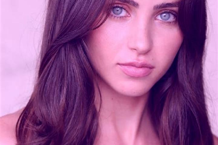 Rose, 35, a brunette blue-eyed middle eastern companion based in Pesaro. Offering GFE, Overnight, 69, Deep French Kissing. Available for incall and outcall, ...