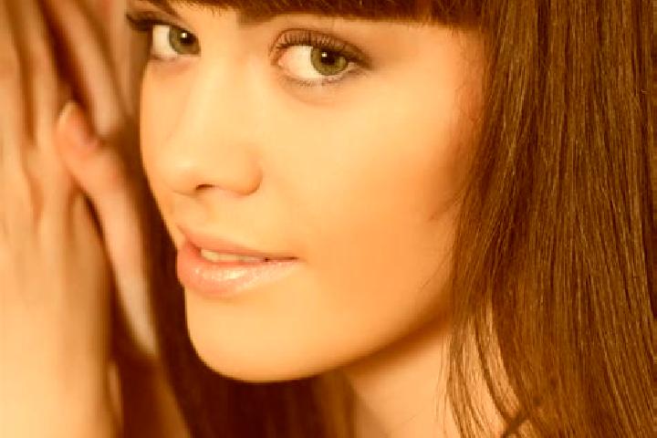 Rose, 35, a brunette green-eyed mixed companion based in Piasek. Offering BDSM, Party Girl, Striptease, Massage, GFE. Available for incall and outcall, day a...