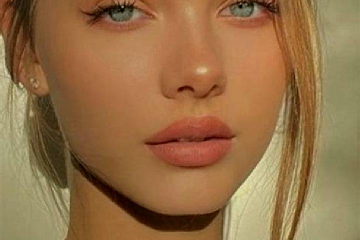 Rose, 35, a dark blonde blue-eyed indian companion based in Essesteijn. Offering GFE, Party Girl, Erotic Massage, Massage, Tantra. Available for incall and o...