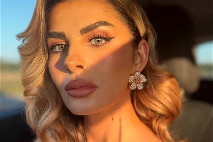 Rose, 35 — Escort in Babeni-Oltetu, Romania
