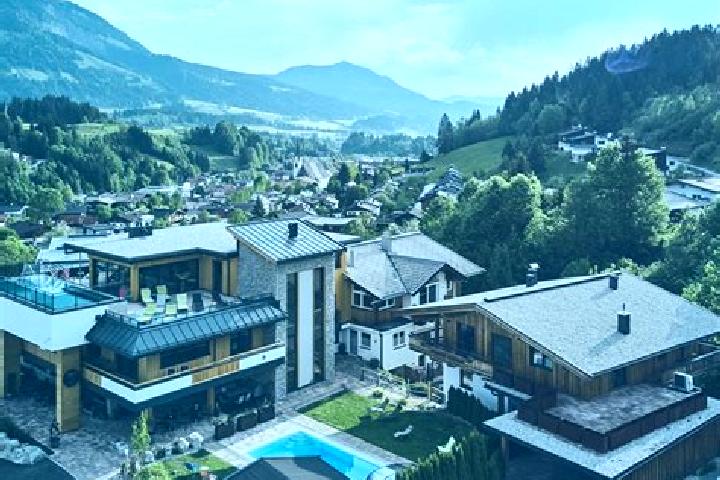 Rose, 35 — Escort in Fieberbrunn, Austria