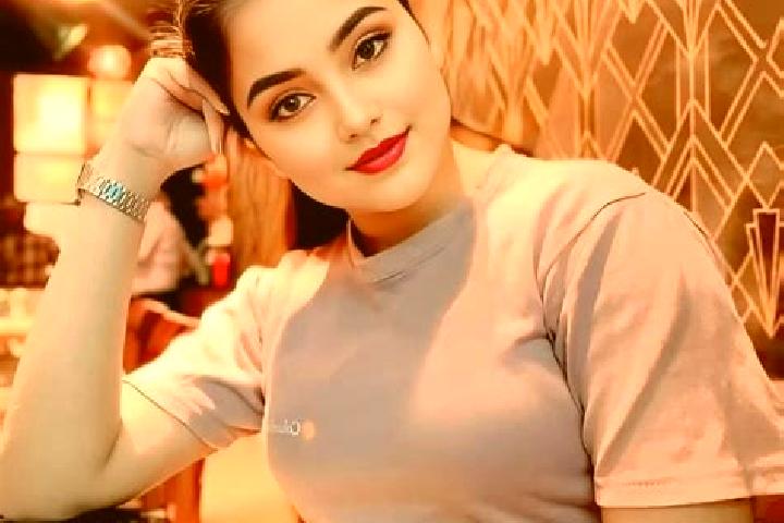 Rose, 35 — Escort in Hirekerur, India