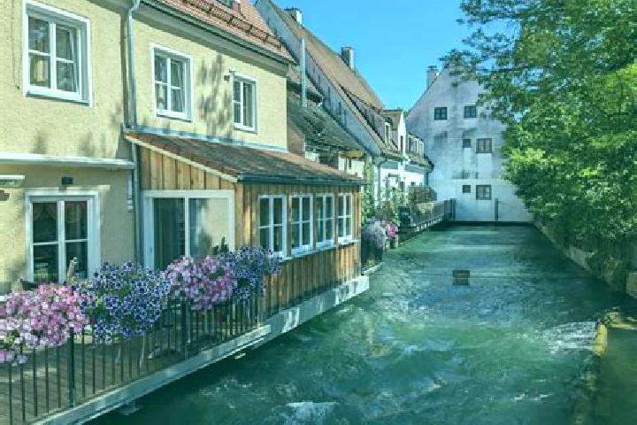 Rose, 35 — Escort in Landsberg am Lech, Germany