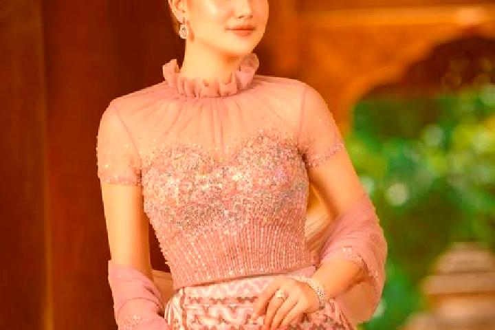 Rose, 35 — Escort in Ma Yan, Myanmar