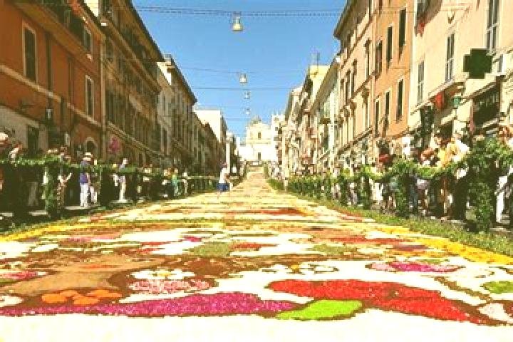 Rose, 35 — Escort in Naz-Sciaves - Natz-Schabs, Italy