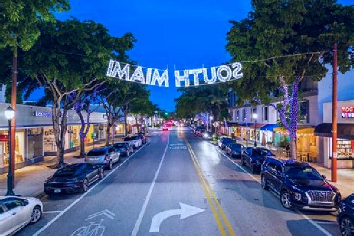 Rose, 35 — Escort in South Miami, United States