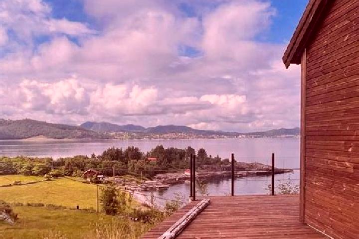 Rose, 35 — Escort in Tau, Norway