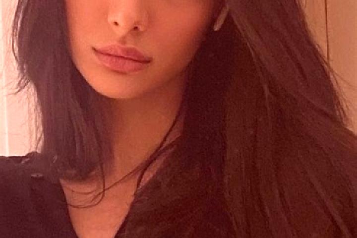 Rose, 36, a black brown-eyed middle eastern companion based in San Miguel de Salinas. Offering GFE, Girlfriend Experience, Dinner Date. Available for incall ...