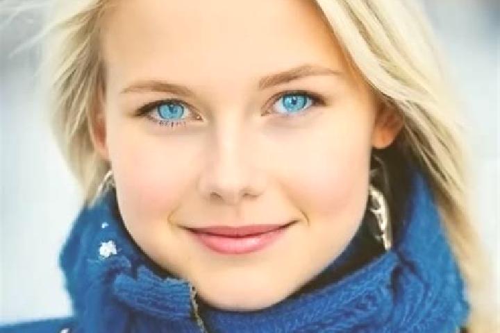 Rose, 36, a blonde blue-eyed slavic companion based in Camp Mountain. Offering Deep French Kissing, Roleplay, Couples, BDSM. Available for incall and outcall...