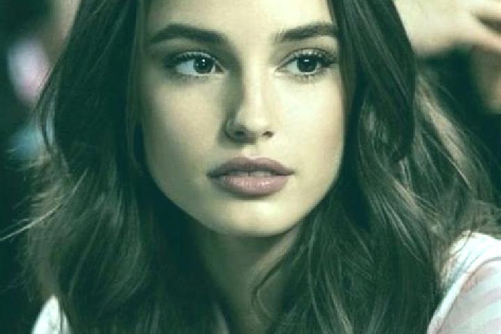 Rose, 36, a brunette brown-eyed slavic companion based in Breitenbrunn. Offering CIM, Party Girl, Girlfriend Experience. Available for incall and outcall, da...