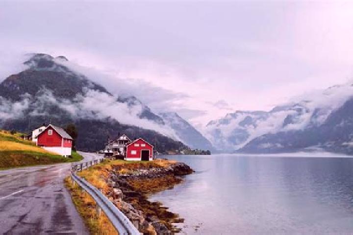 Rose, 36 — Escort in Laerdalsoyri, Norway