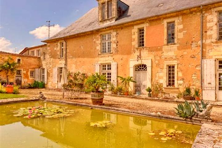 Rose, 36 — Escort in Le Coudray, France