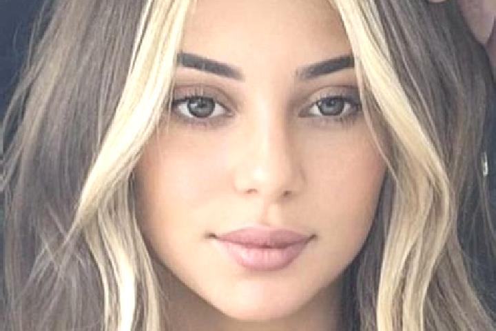 Rose, 37, a blonde brown-eyed mixed companion based in Alvesta. Offering Massage, Party Girl, Fetish. Available for incall and outcall, overnight bookings av...