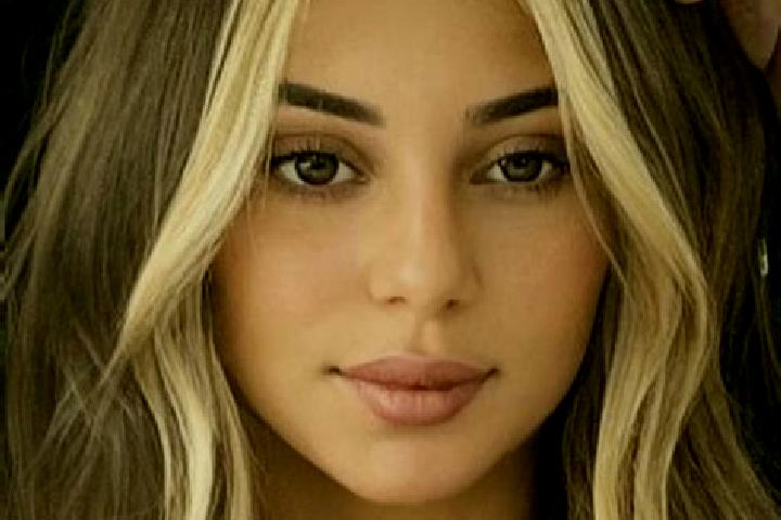 Rose, 37, a blonde brown-eyed mixed companion based in Tajan. Offering Massage, Party Girl. Available for incall and outcall, day and evening dates.