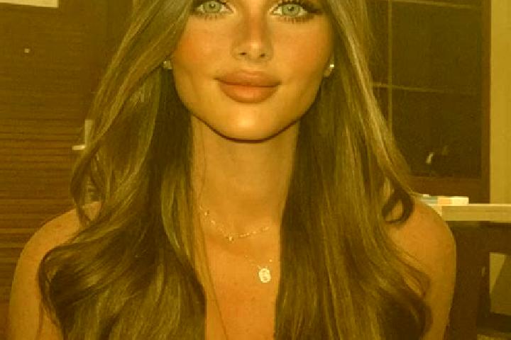 Rose, 37, a brunette dark-eyed mixed companion based in Villanueva de Tapia. Offering Tantra, Party Girl, CIM. Available for incall and outcall, overnight bo...