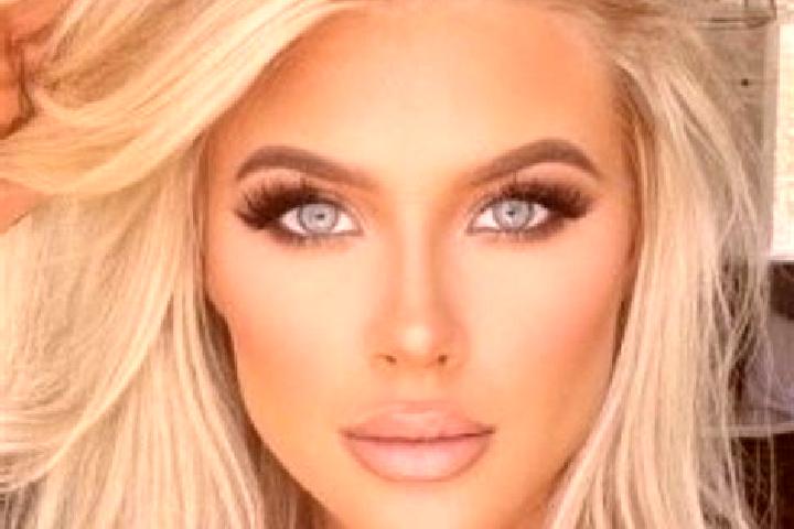 Rose, 37, a platinum blonde grey-eyed ebony companion based in Casalvieri. Offering BDSM, Roleplay, 69. Available for incall and outcall, day and evening dates.