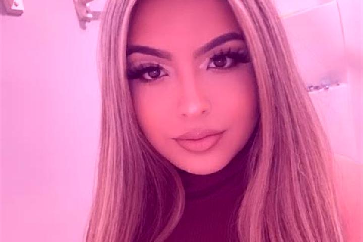 Rose, 37, a red blue-eyed mixed companion based in Caciulatesti. Offering Overnight, Massage, Deep French Kissing, Roleplay, Domination. Available for incall...