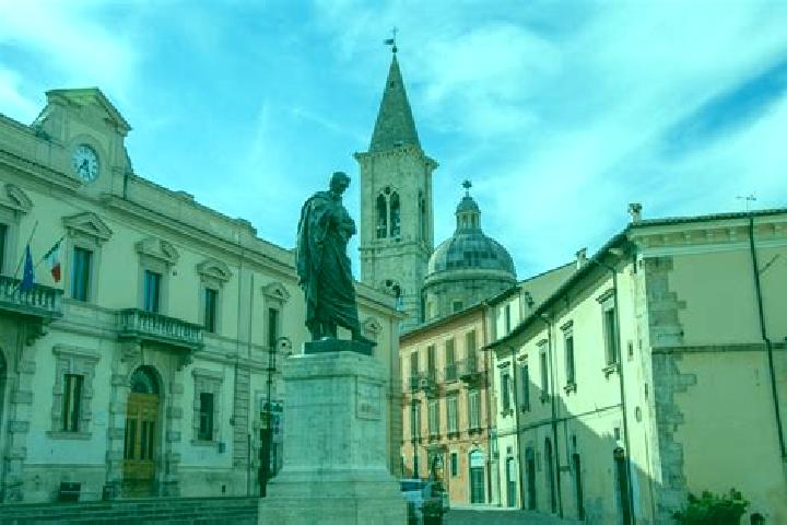 Rose, 37 — Escort in Castelvecchio Subequo, Italy