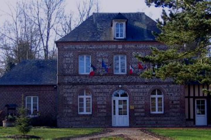 Rose, 37 — Escort in Gruchet-Saint-Simeon, France