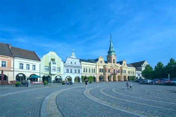 Rose, 37 — Escort in Melnik, Czech Republic