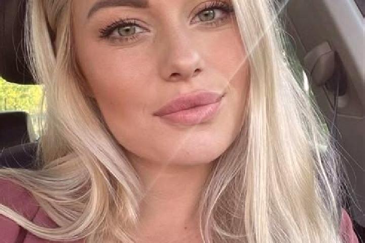 Rose, 38, a blonde hazel-eyed caribbean companion based in Stantsionno-Oyashinskiy. Offering Fetish, Travel Companion, Overnight, CIM, Striptease. Available ...