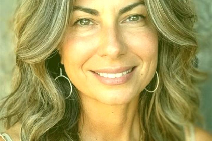 Rose, 38, a brunette grey-eyed middle eastern companion based in Redondela. Offering Party Girl, Overnight, Prostate Massage, Erotic Massage. Available for i...