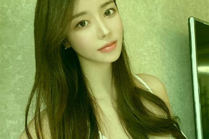 Rose, 38 — Escort in Liangjiazi, China