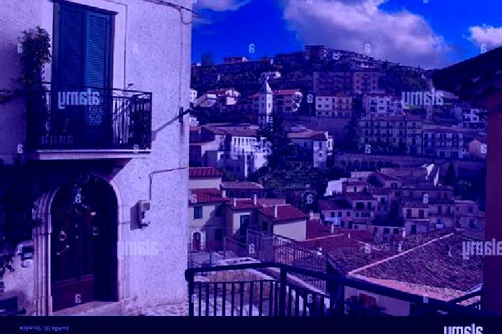 Rose, 38 — Escort in Oliveto Lucano, Italy
