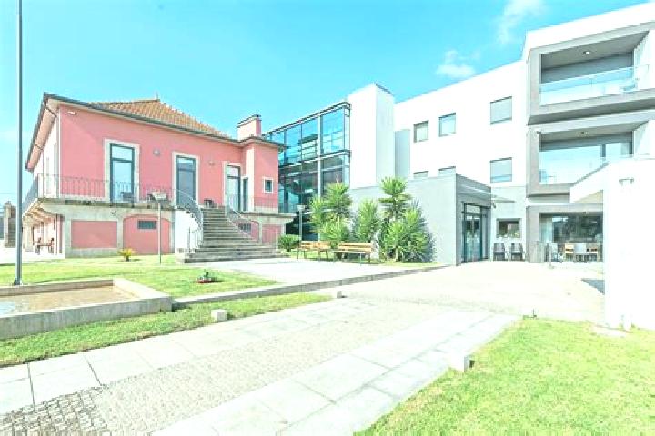 Rose, 38 — Escort in Santa Maria de Avioso, Portugal
