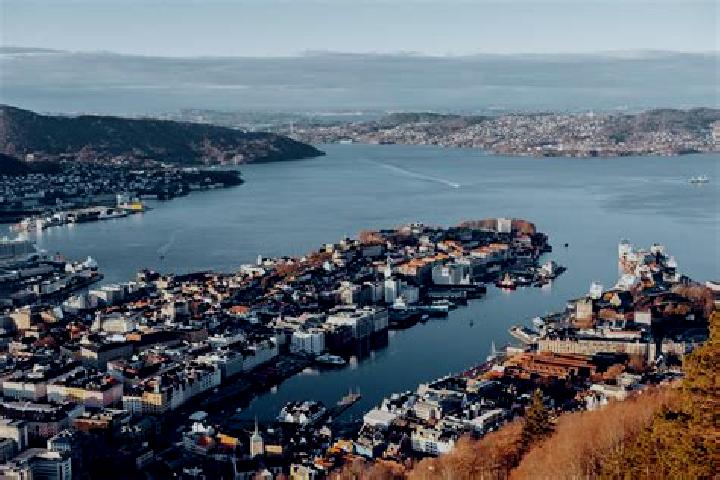 Rose, 38 — Escort in Svelgen, Norway