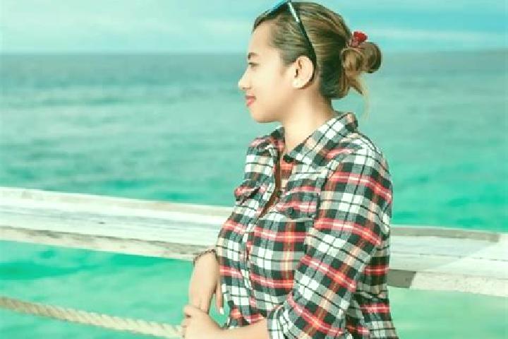 Rose, 38 — Escort in Waimangura, Indonesia