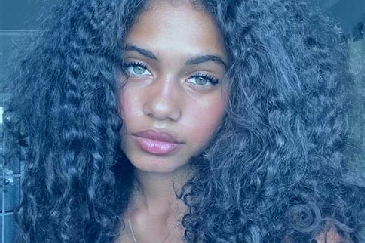Rose, 39, a black dark-eyed ebony companion based in Marcos Juarez. Offering Striptease, CIM, Couples, Domination, Massage. Available for incall and outcall,...