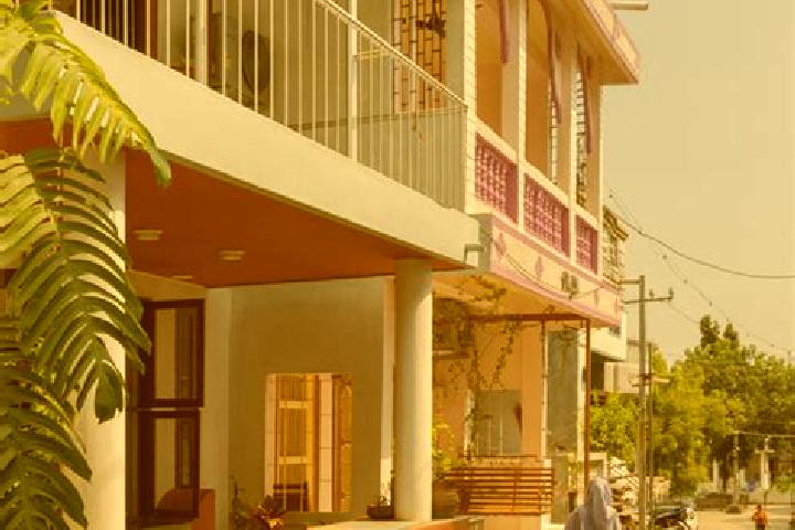 Rose, 39 — Escort in Kurali, India