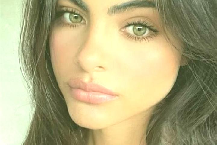 Ruby, 20, a blonde dark-eyed indian companion based in Bungu. Offering CIM, OWO, Couples, Prostate Massage. Available for incall and outcall, day and evening...