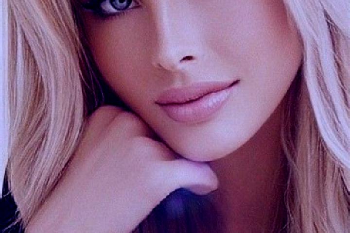 Ruby, 20, a dark blonde blue-eyed caucasian companion based in Rhemes-Notre-Dame. Offering Duos, Roleplay. Available for incall and outcall, day and evening ...