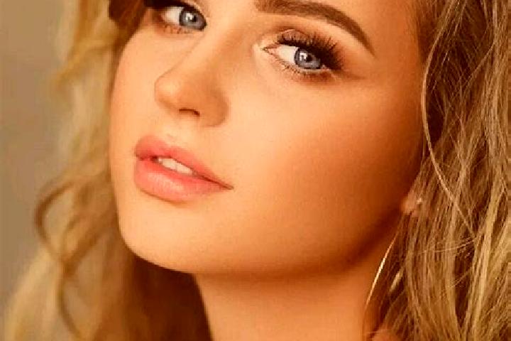 Ruby, 20, a dark blonde blue-eyed middle eastern companion based in Westerstetten. Offering 69, Party Girl, Tantra, Deep French Kissing. Available for incall...