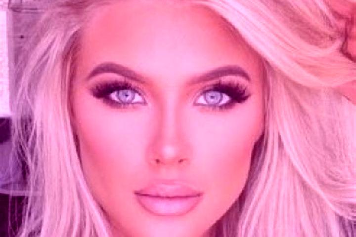 Ruby, 20, a platinum blonde green-eyed ebony companion based in Ignacio de la Llave. Offering Striptease, Deep French Kissing, GFE. Available for incall and ...
