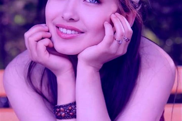 Ruby, 20, a red blue-eyed asian companion based in El Pedernoso. Offering OWO, Duos, Roleplay. Available for incall and outcall, overnight bookings available.