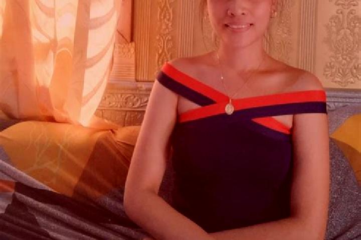 Ruby, 20 — Escort in Brax, France