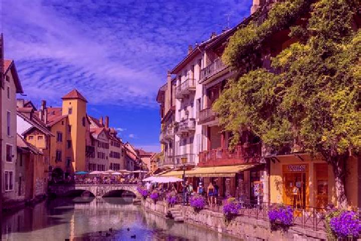 Ruby, 20 — Escort in Fiennes, France
