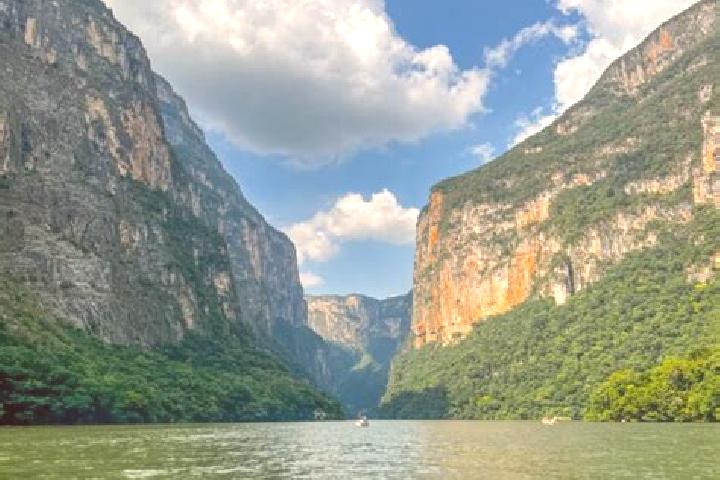 Ruby, 20 — Escort in Raudales Malpaso, Mexico