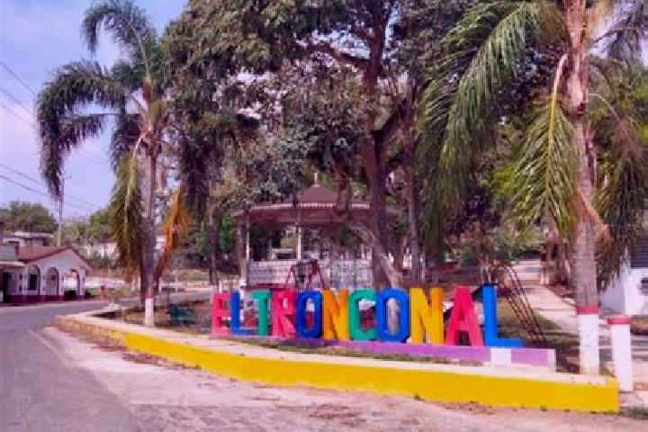 Ruby, 20 — Escort in Tronconal, Mexico
