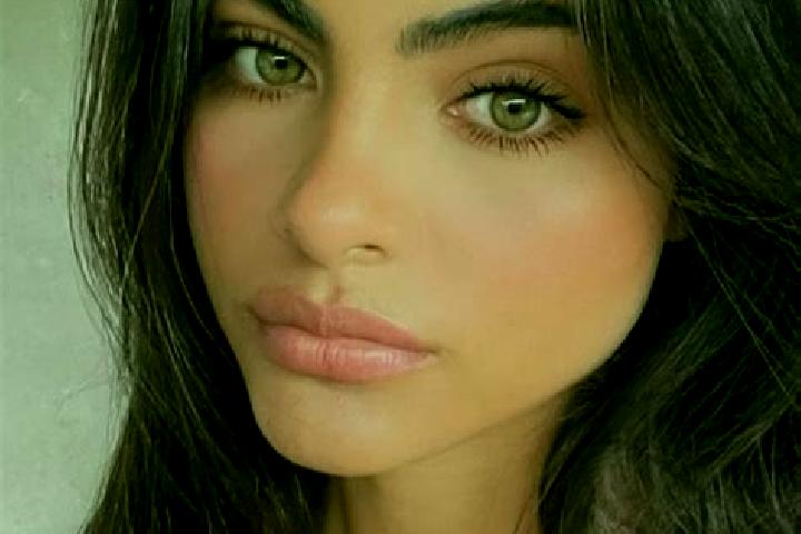 Ruby, 21, a brunette grey-eyed indian companion based in Jaithari. Offering Party Girl, Striptease, 69, CIM. Available for incall and outcall, day and evenin...